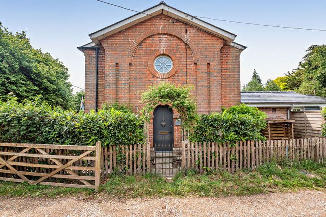 Old Rectory Lane, Twyford... 3 bed semi