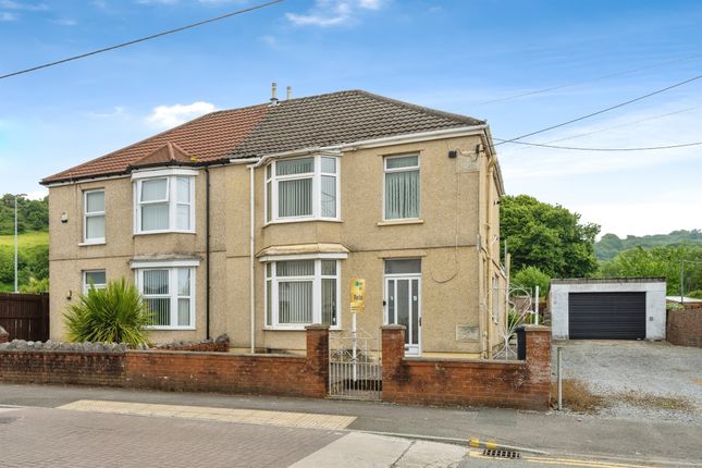 3 bed semi-detached house
