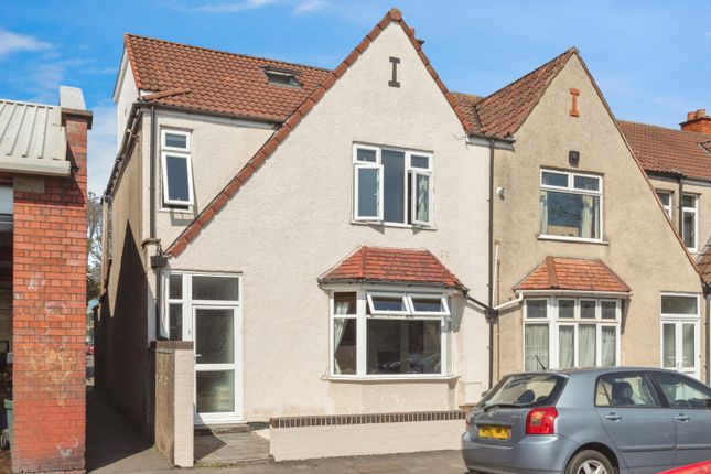 4 bedroom end of terrace house for sale