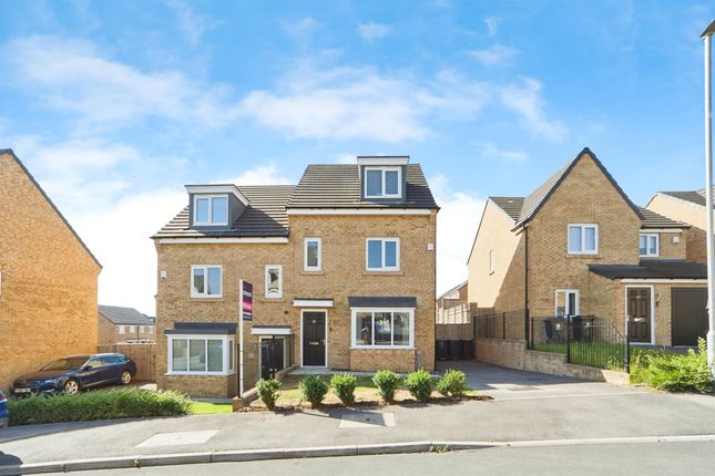 3 bedroom semi-detached house for sale