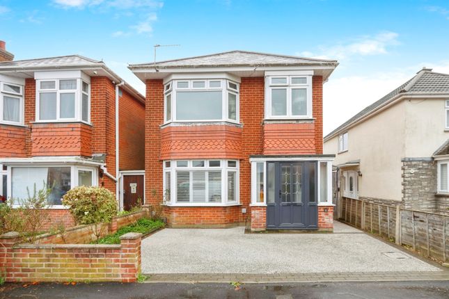 3 bed detached house