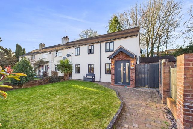Chapel Lane, Telford TF3 4 bed cottage for sale