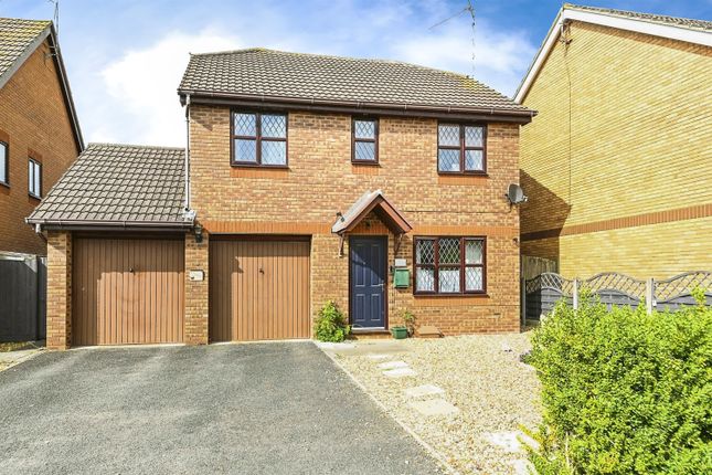 4 bed detached house