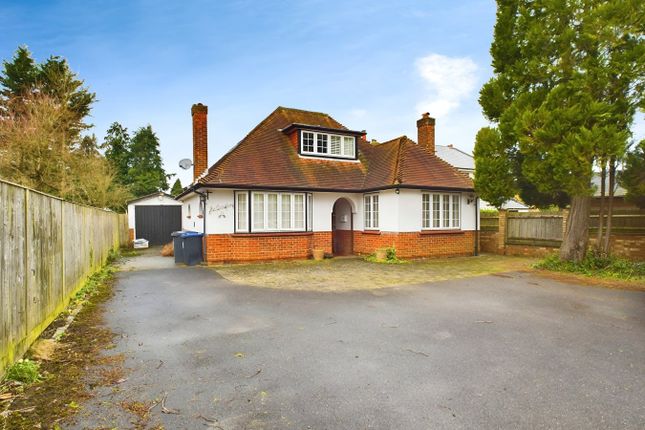 Meadow Lane, Beaconsfield HP9 5 bed chalet for sale