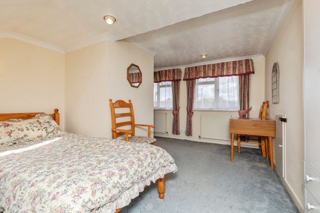 4 bed terraced house