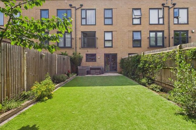 Starboard Crescent, Chatham 4 bed terraced house for sale