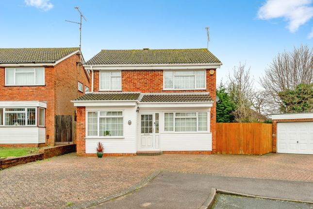 4 bed detached house