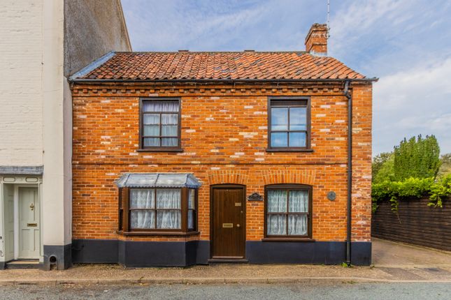 3 bed semi-detached house