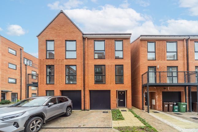3 bed semi-detached house