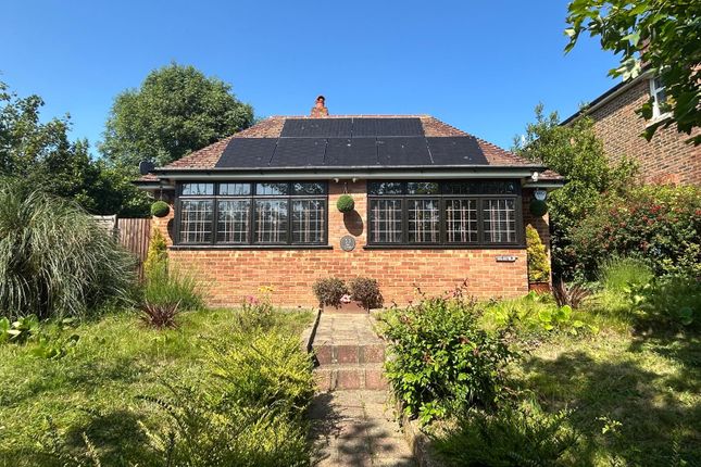 2 bed detached bungalow