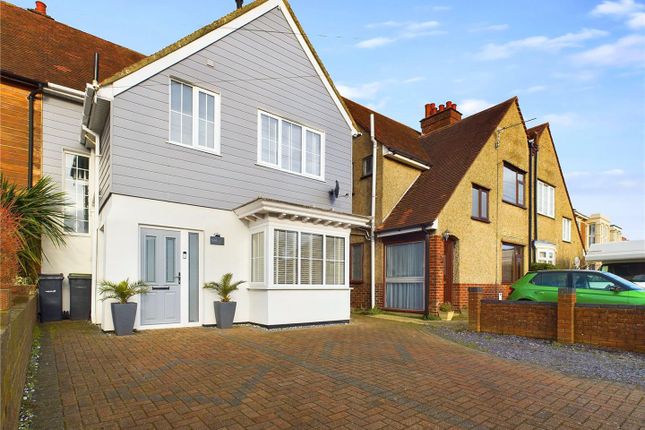 4 bedroom end of terrace house for sale