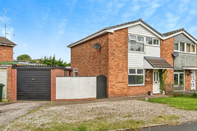 3 bed semi-detached house