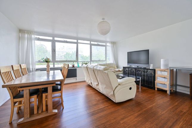 3 bed flat