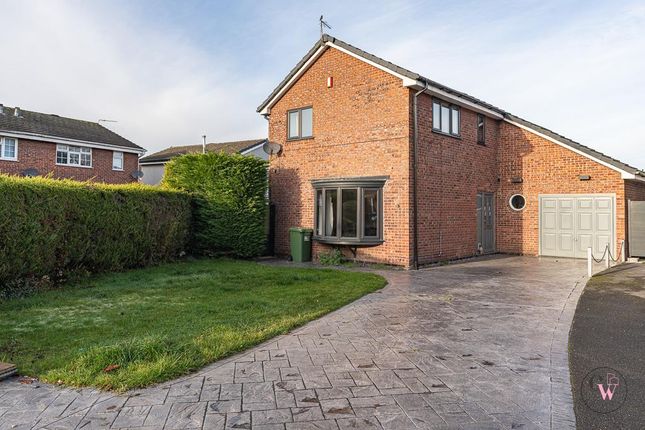 3 bed detached house