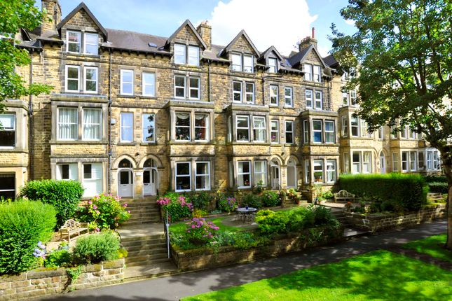 Valley Drive, Harrogate 2 bed apartment for sale