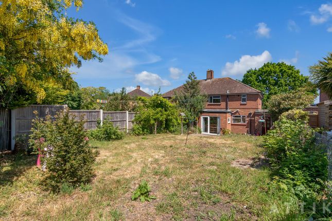 3 bedroom semi-detached house for sale