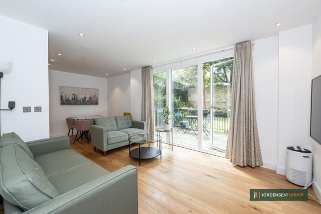 Cambridge Avenue, London, NW6 2 bed flat for sale