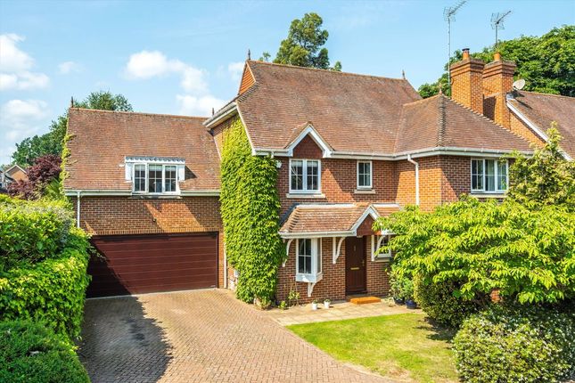 Lower Sand Hills, Surbiton KT6 5 bed semi