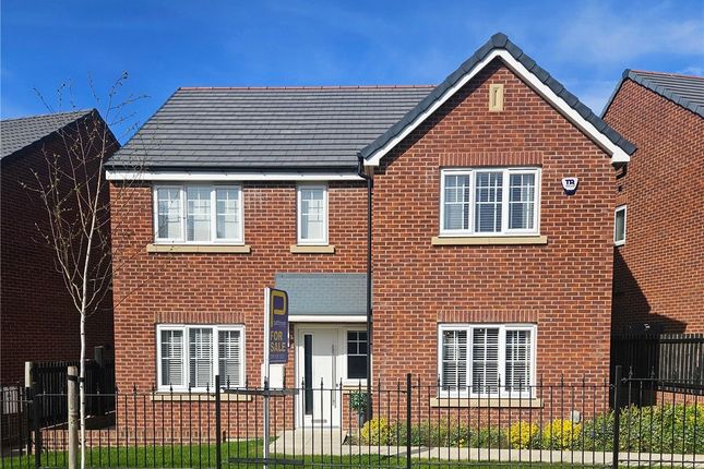5 bed detached house