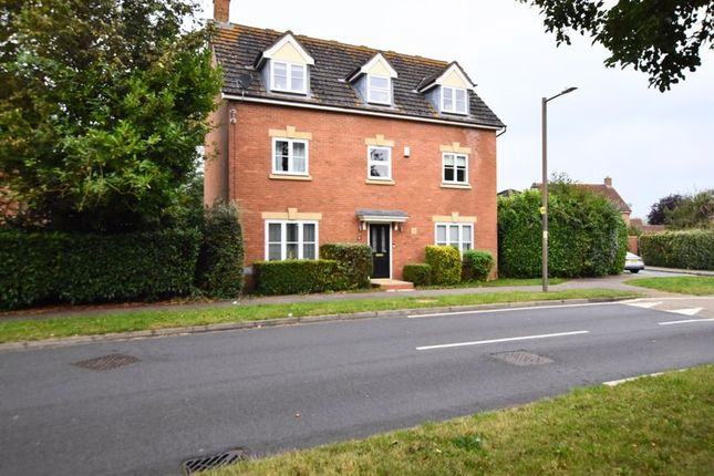 Noon Layer Drive, Milton Keynes 5 bed detached house for sale