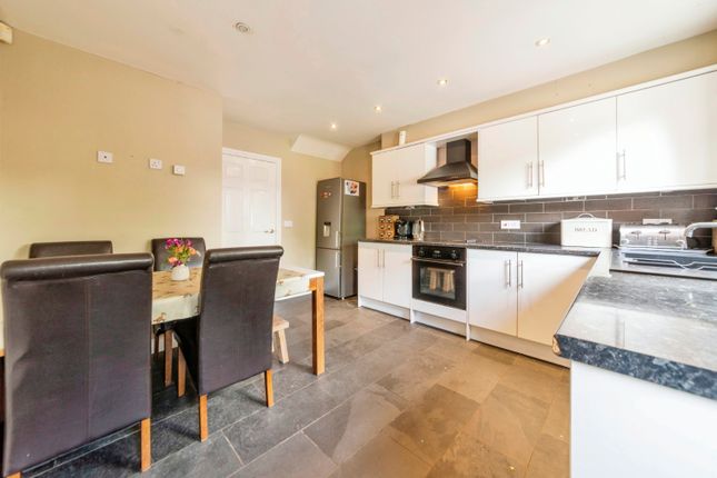 4 bed end terrace house