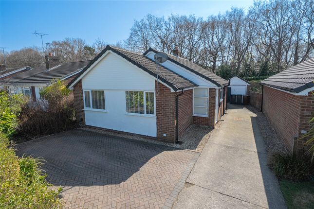 Barfield Crescent, Leeds, West Yorkshire 2 bed bungalow for sale