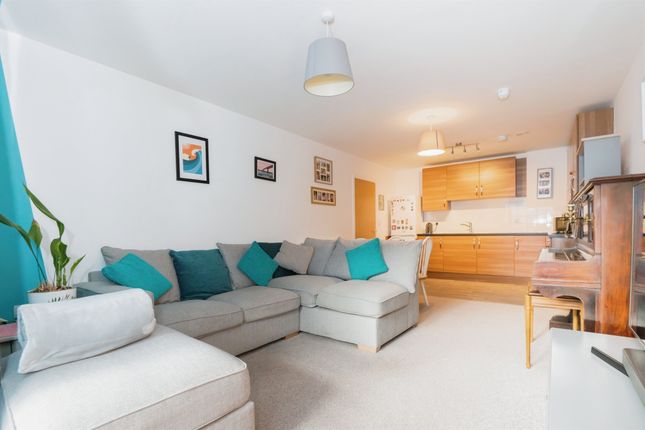 2 bed flat