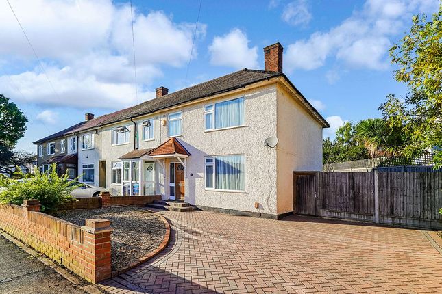 Tine Road, Chigwell IG7 3 bed end of terrace house for sale