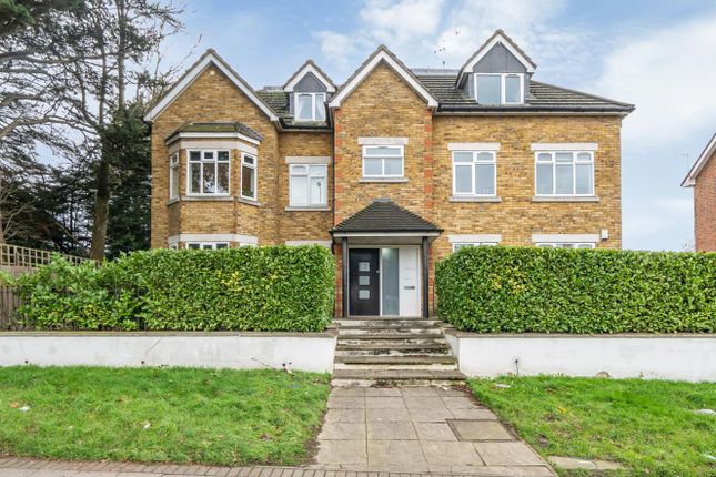 613 Watford Way, London NW7 2 bed flat for sale