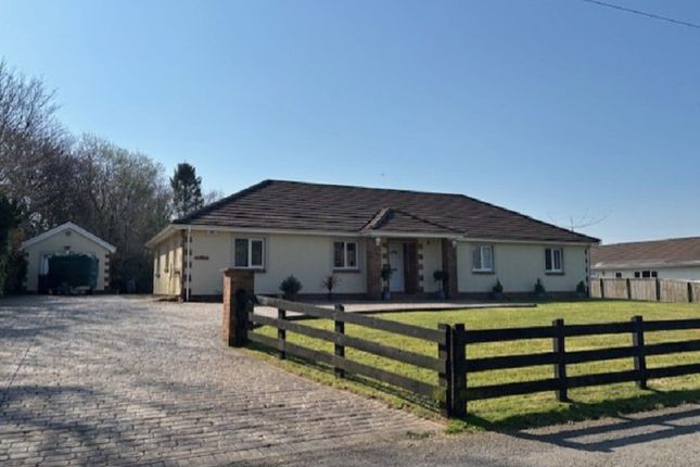 Salem Llandeilo, Carmarthenshire. 4 bed detached bungalow for sale
