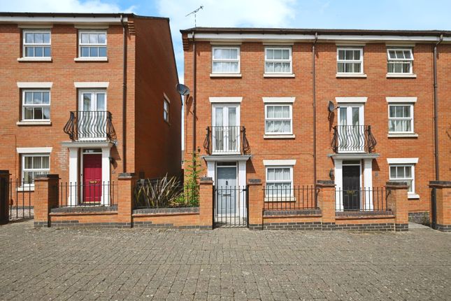 4 bedroom terraced house for sale