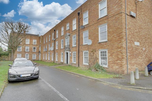 2 bed flat
