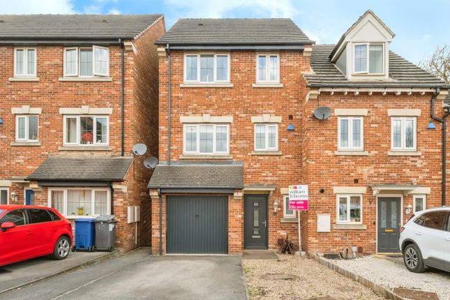 4 bedroom town house for sale