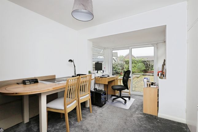 2 bed semi-detached bungalow