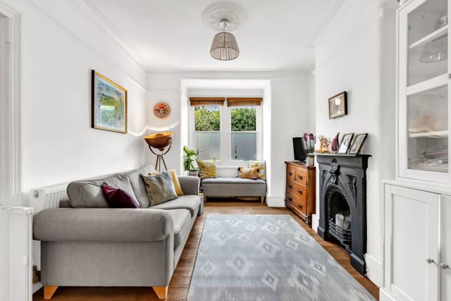 Grove Road, Barnet N12 4 bed terraced house for sale