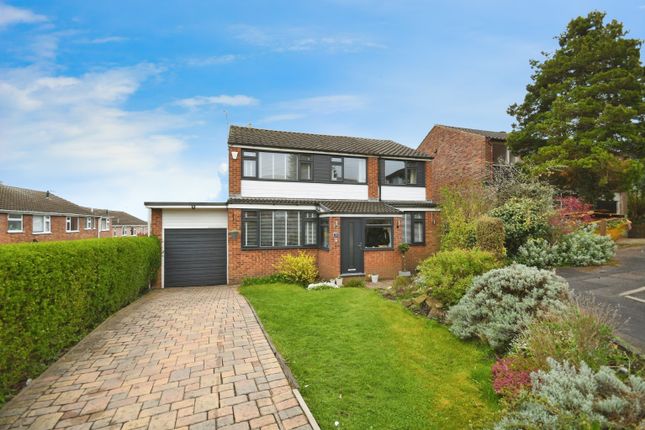 5 bed detached house