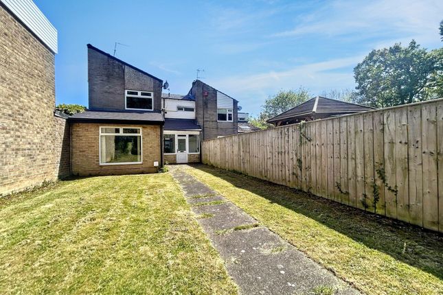 Doddington Drive, Cramlington... 3 bed semi