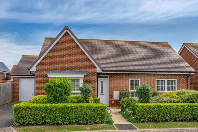Hubble Close, Selsey, PO20 3 bed bungalow for sale