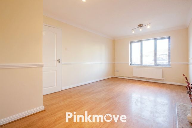 2 bedroom semi-detached bungalow for sale