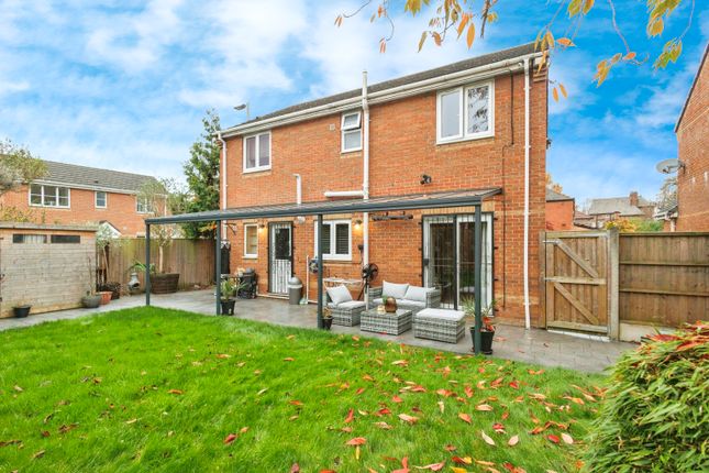 4 bed detached house