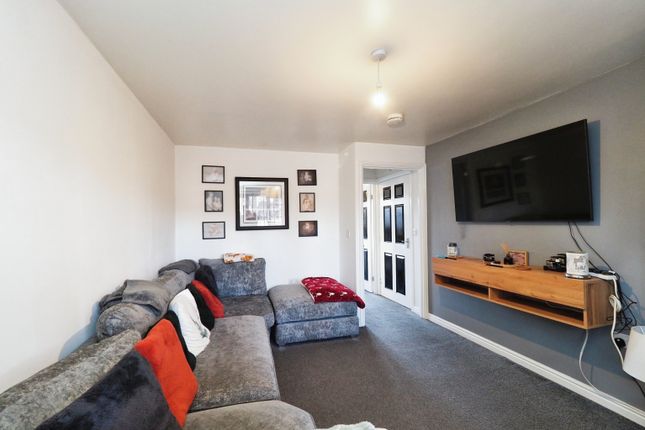 3 bed semi-detached house