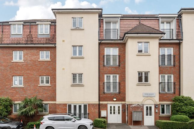 Schoolgate Drive, Morden SM4 1 bed apartment for sale