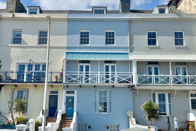 Wellington Terrace, Sandgate CT20 1 bed apartment for sale