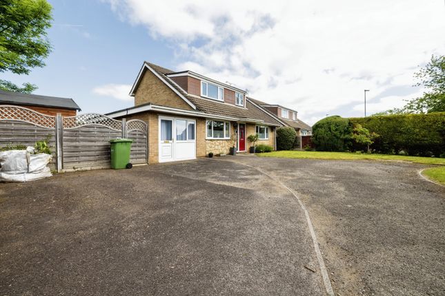 5 bed detached house