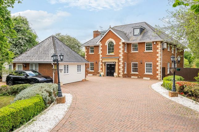 Bicknacre Road, Chelmsford CM3 5 bed detached house for sale