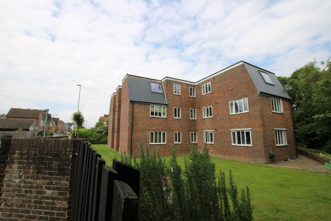 North Road, Petersfield GU32 2 bed flat for sale