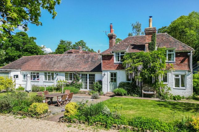 Rural Lane Location In Hawkhurst 4 bed semi