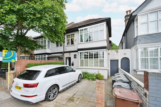 Ellesmere Road, Chiswick, London, W4 1 bed flat for sale