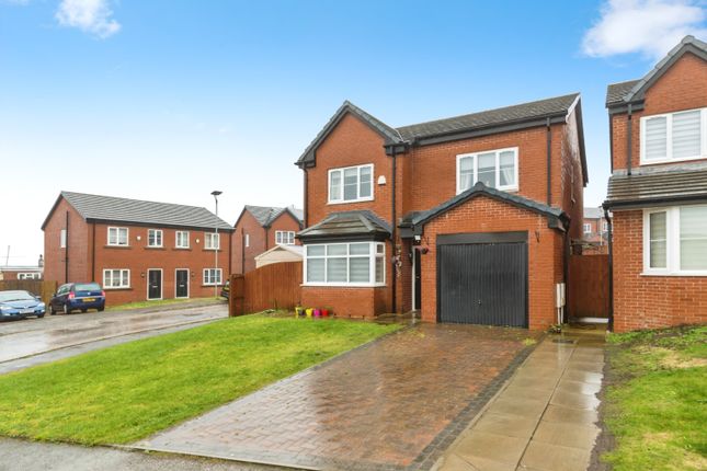 4 bed detached house