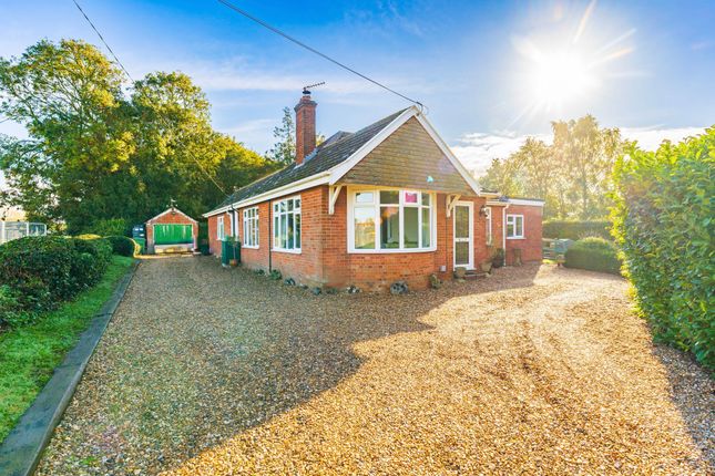 Lingwood Road, North Burlingham, NR13 4 bed detached bungalow for sale
